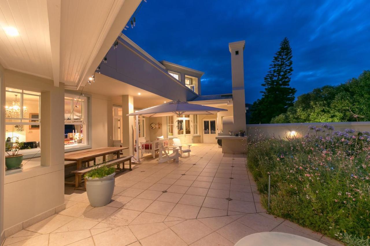 Isola Bella Guest House Книсна Екстериор снимка