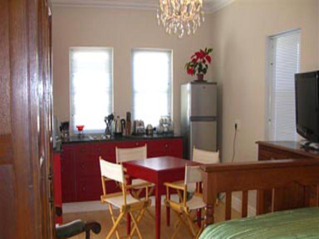 Isola Bella Guest House Книсна Екстериор снимка