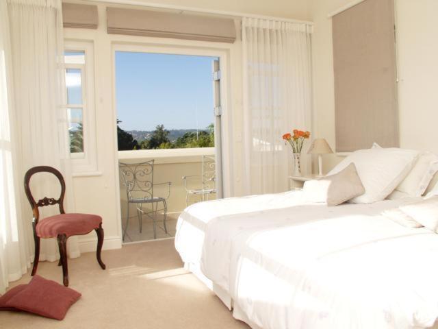 Isola Bella Guest House Книсна Екстериор снимка